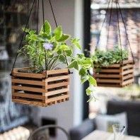 Wooden hanging basket